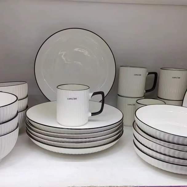 Set de dîner de 24 pièces