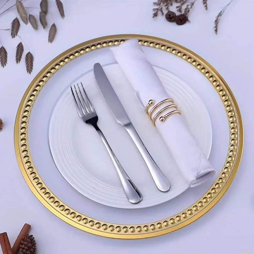 Assiettes de service en acrylique