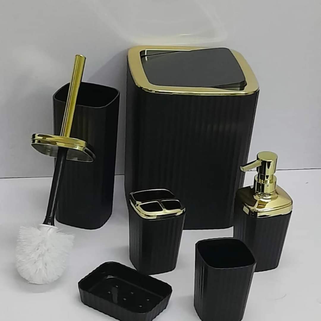 6 dans l'ensemble d'accessoires de salle de bain