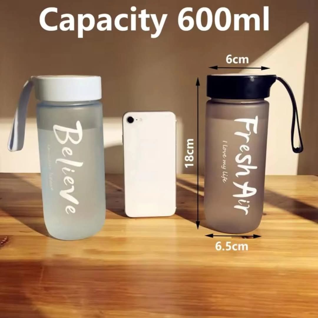 Bouteilles d'eau givrée de 600 ml