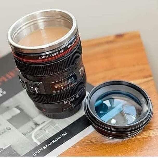 Tasse thermo en forme de caméra