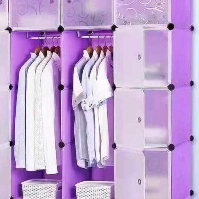 Garde-robe en plastique robuste