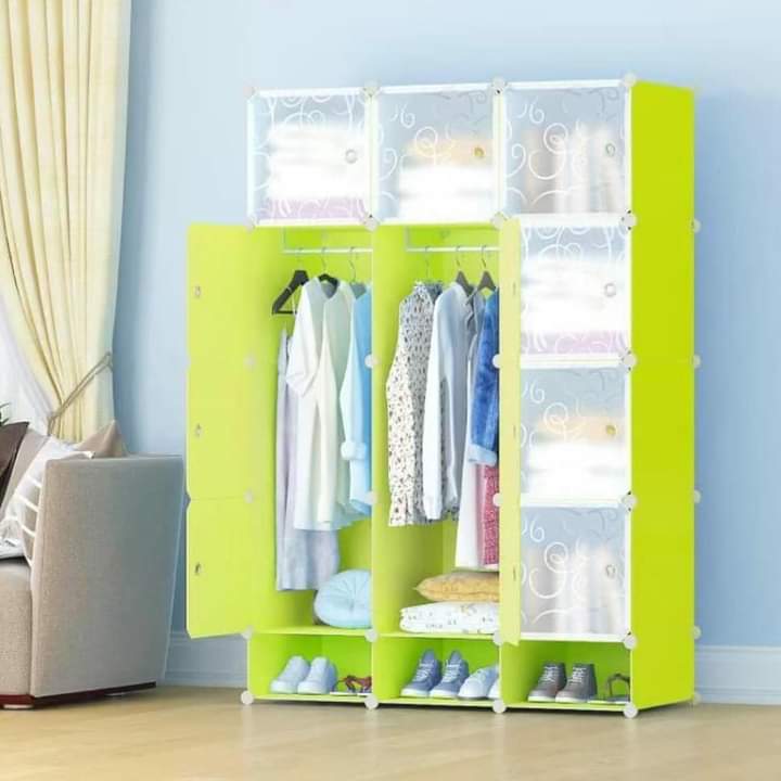 Garde-robe en plastique robuste