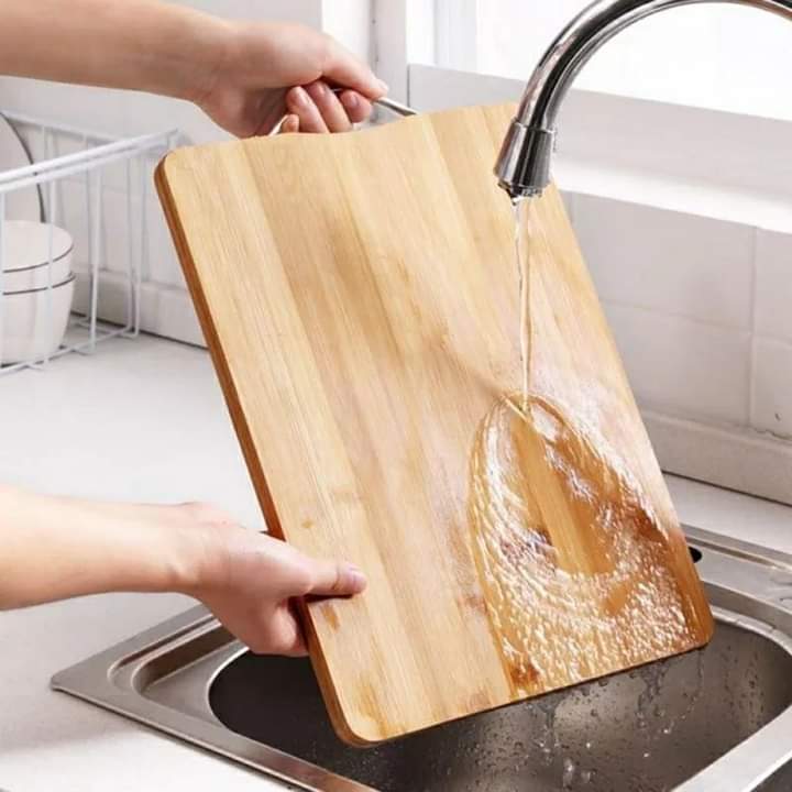 Grand planche à découper en bois