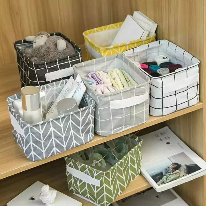 Bacs de rangement minimalistes