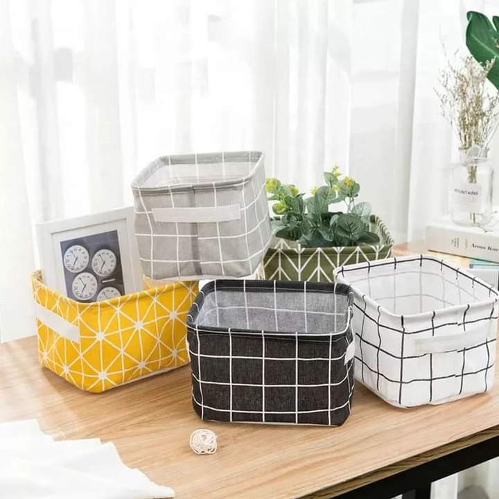 Bacs de rangement minimalistes