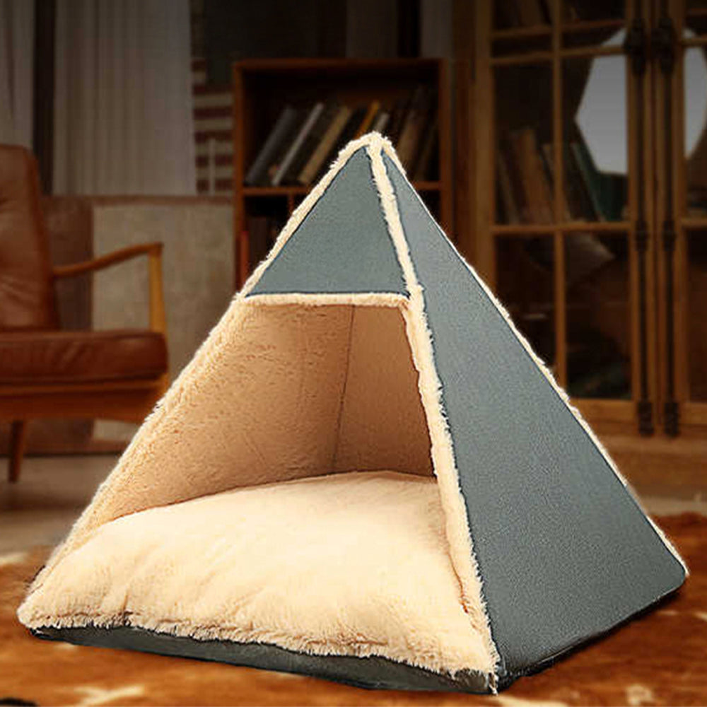Lit de tente de camping triangulaire pour chiens et chats, grand espace, chaud et respectueux de la peau
