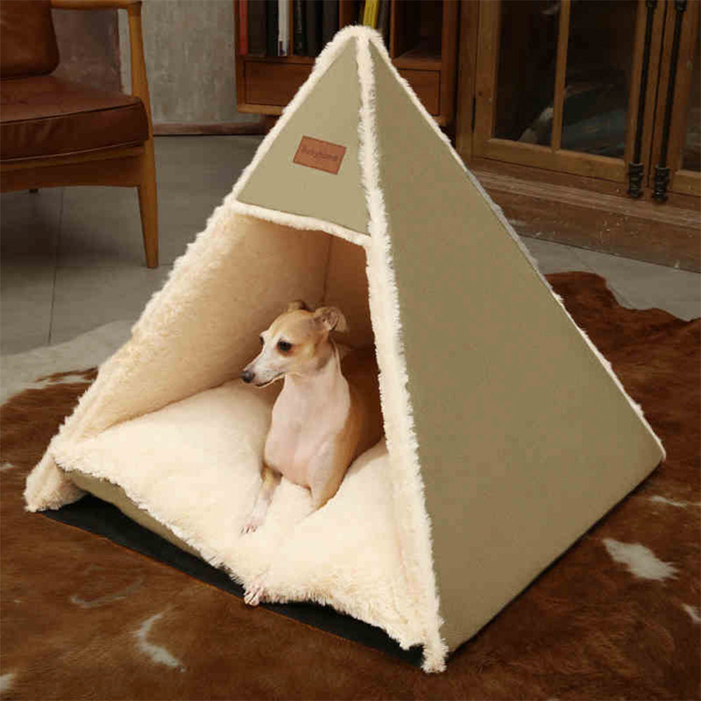 Lit de tente de camping triangulaire pour chiens et chats, grand espace, chaud et respectueux de la peau