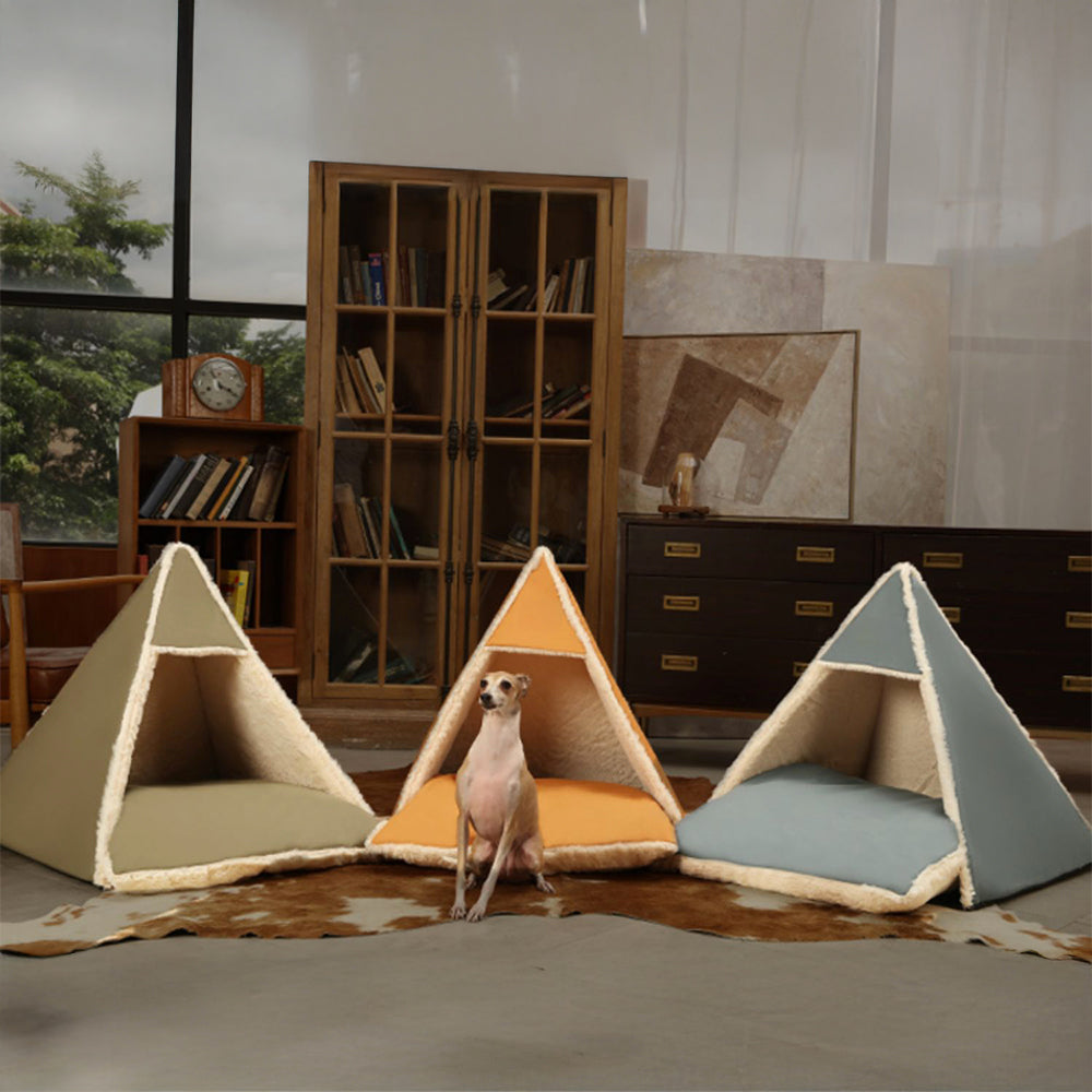 Lit de tente de camping triangulaire pour chiens et chats, grand espace, chaud et respectueux de la peau