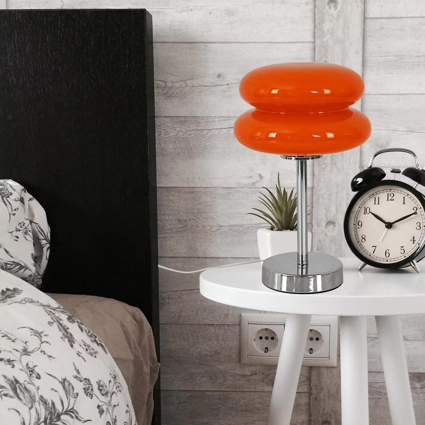 GlowZen | Élégante lampe de table en verre moderne avec LED