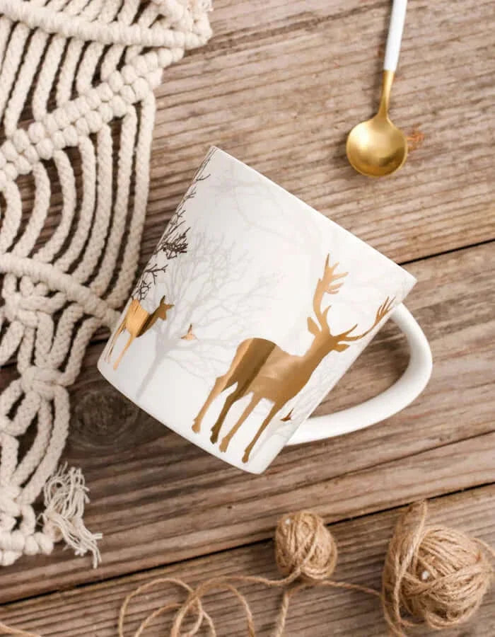 Tasses à café en céramique heureuses