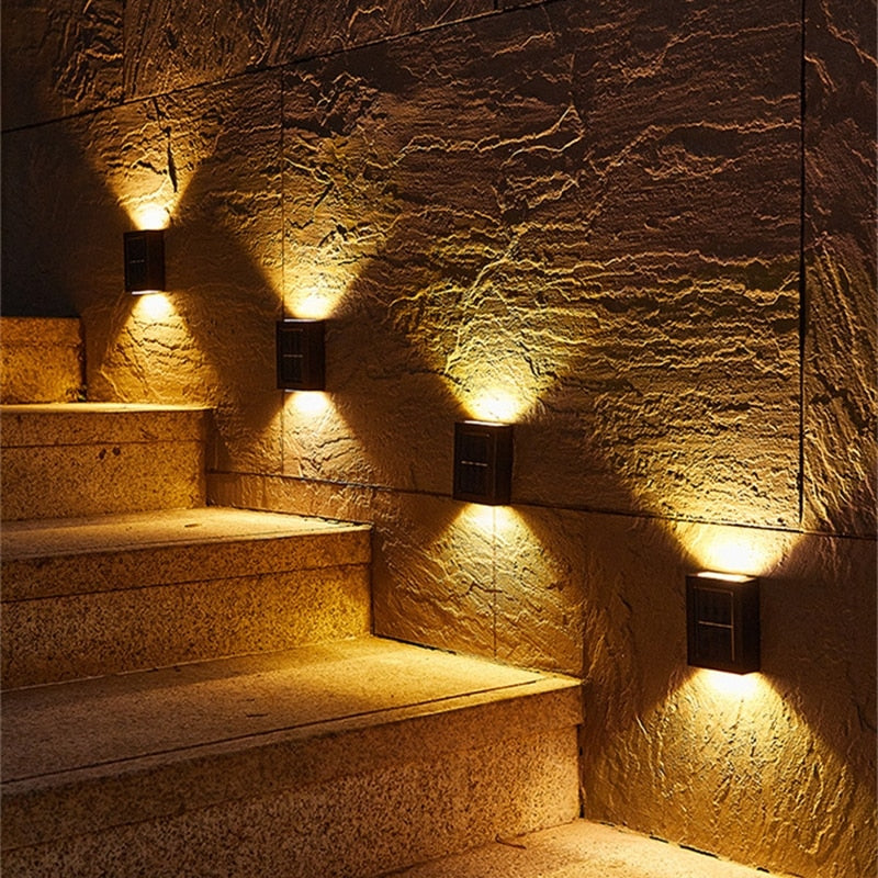 Luminaires de clôture solaires