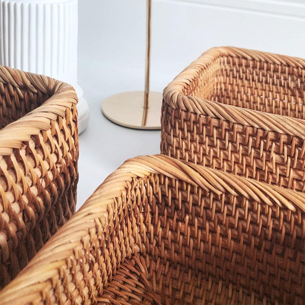 Panier en rotin ouvert