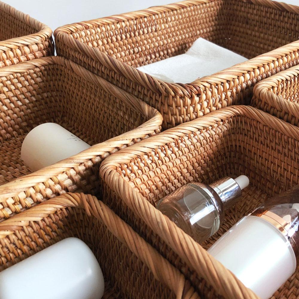 Panier en rotin ouvert