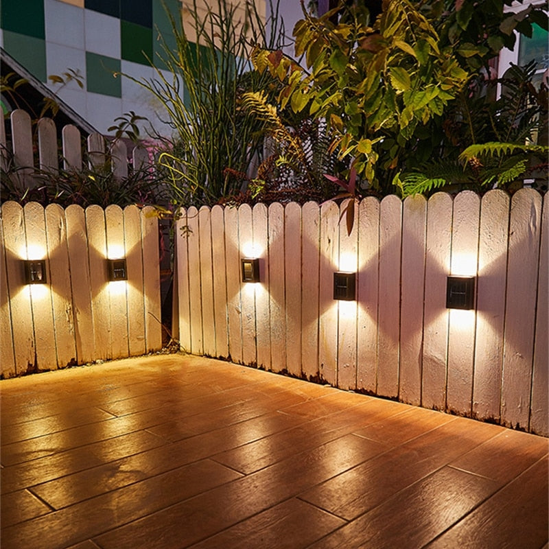 Luminaires de clôture solaires