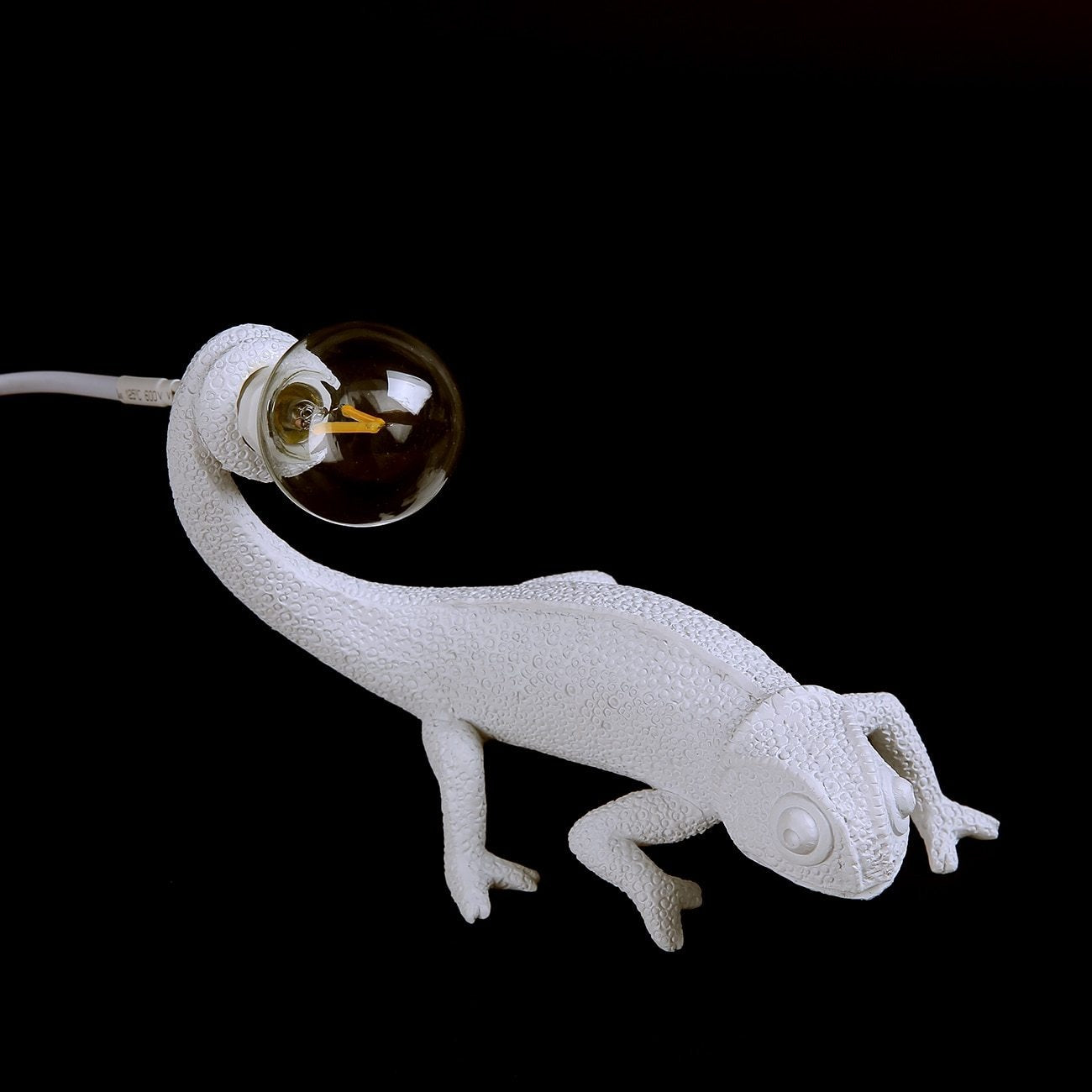 Floroux – Lampe de table stylée en forme de lézard pour une lueur confortable et artistique