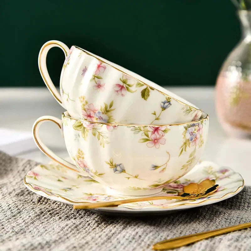 Tasse à café en porcelaine Bone China élégante - Design luxueux et unique