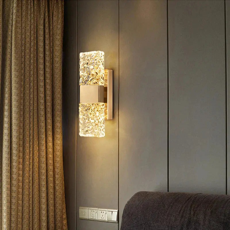 ÉléganceLumi - Applique Murale en Cristal Doré