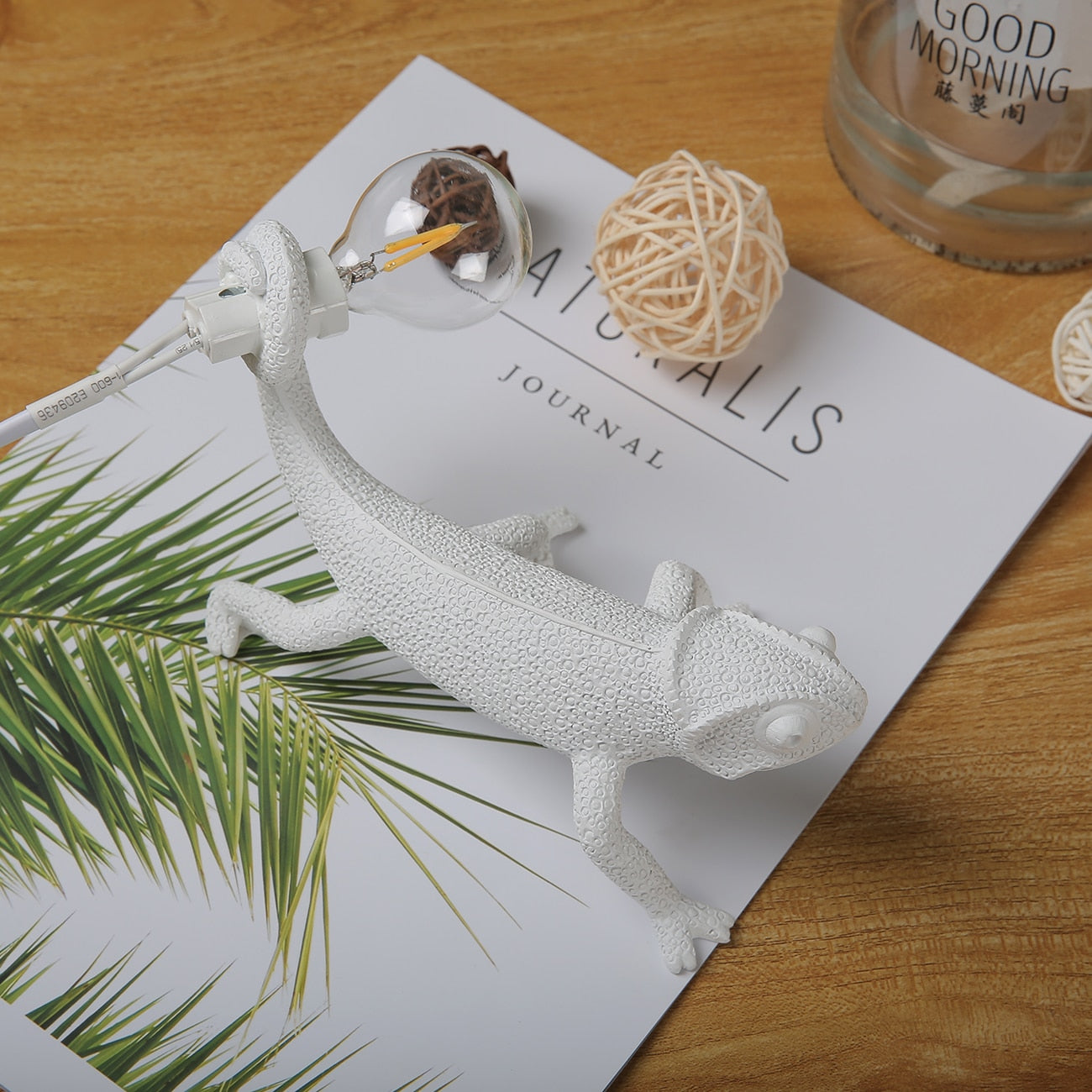 Floroux – Lampe de table stylée en forme de lézard pour une lueur confortable et artistique