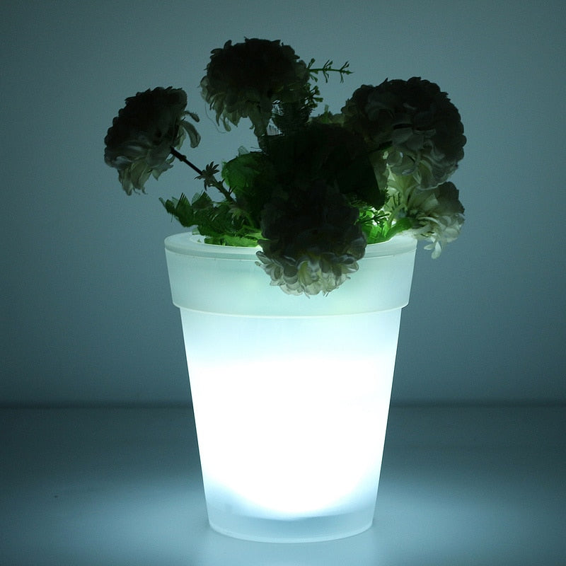 SolarGlow - Pot de fleurs durable avec éclairage magique