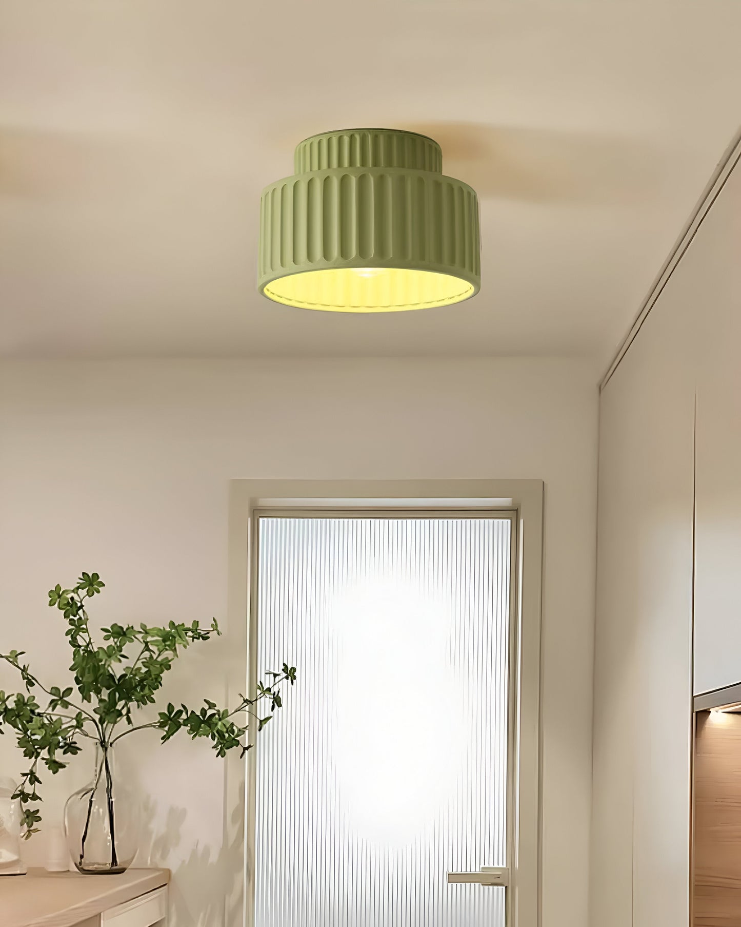 Floroux Plafonnier en Résine Blanche – Élégance Médiévale pour Votre Maison