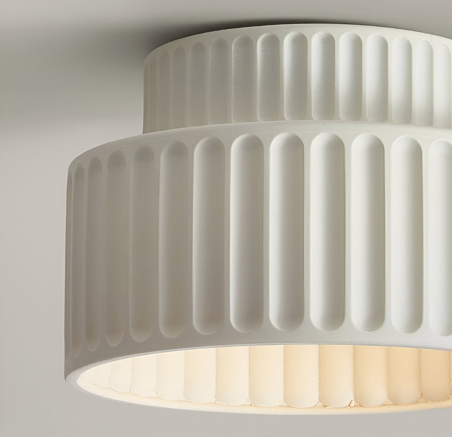Applique Floroux en résine blanche – Élégance médiévale pour votre maison