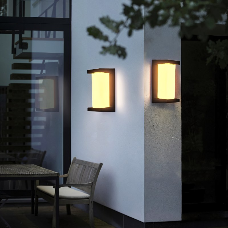 Floroux | Luminaire mural LED étanche avec capteur de mouvement pour usage extérieur