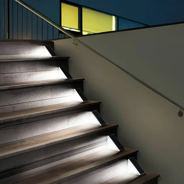 Floroux | Pack de lumières d'étape triangulaires - Lumière solaire IP67 - Lumière décorative de jardin
