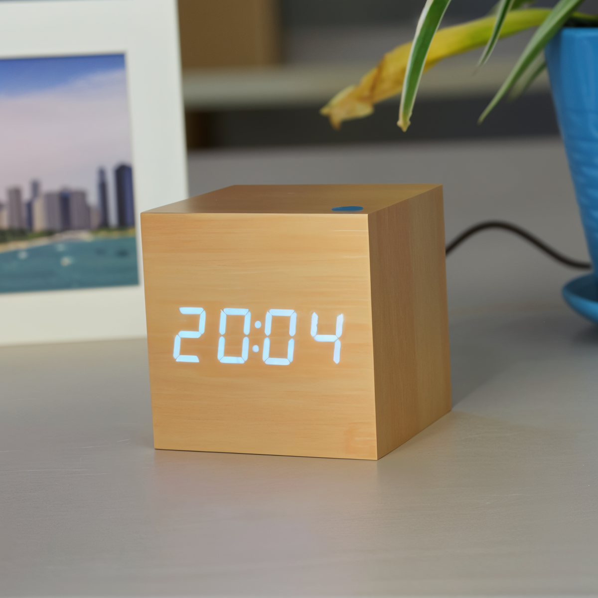 Floroux | Montre en bois LED numérique élégante