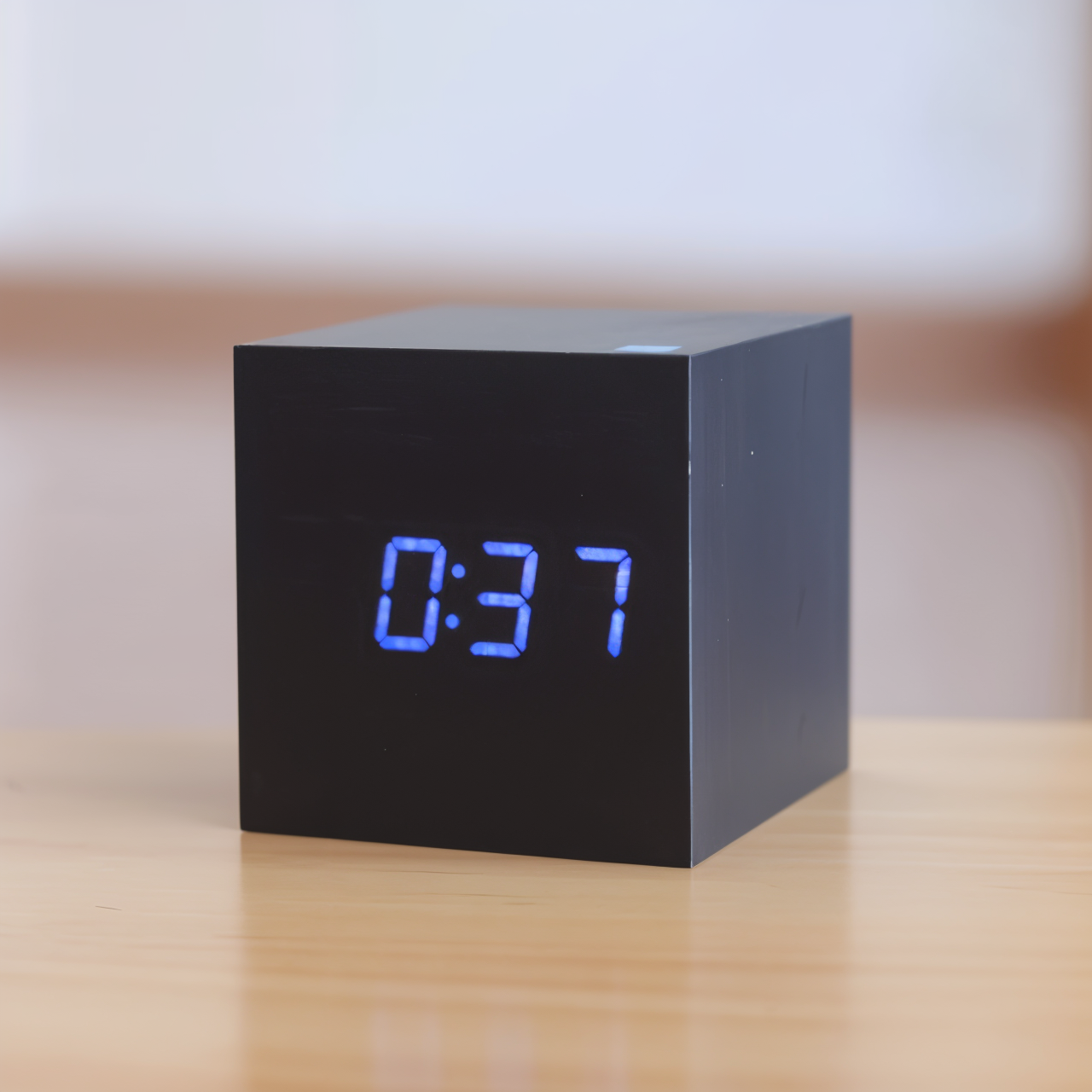 Floroux | Montre en bois LED numérique élégante