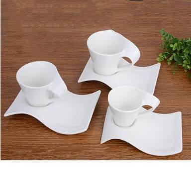 Tasses à swag en porcelaine + soucoupe