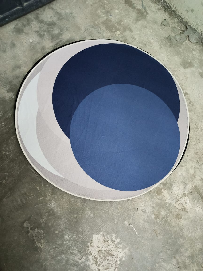 Tapis ronds minimalistes modernes