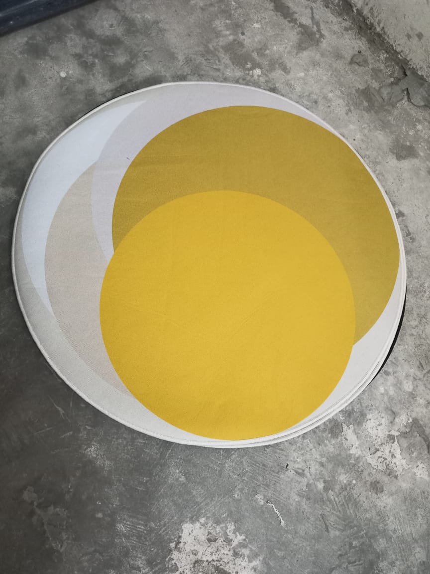 Tapis ronds minimalistes modernes