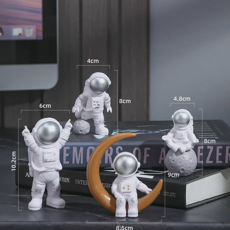 Statue de figurine d'astronaute 4 pièces / homme de l'espace