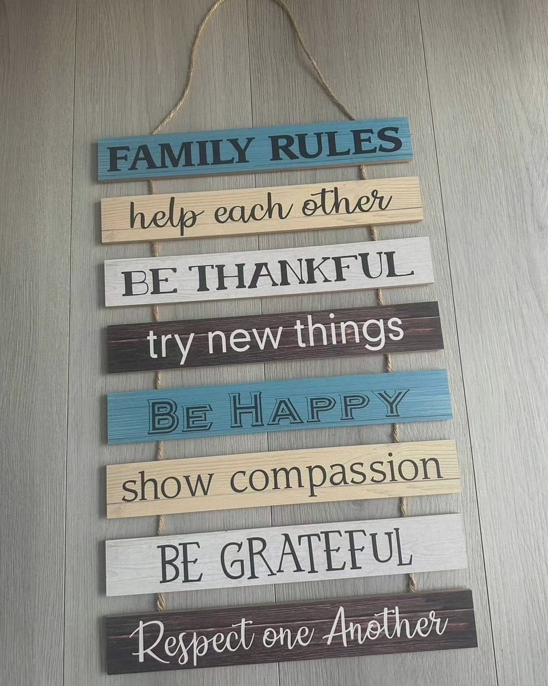 Art mural en bois suspendu