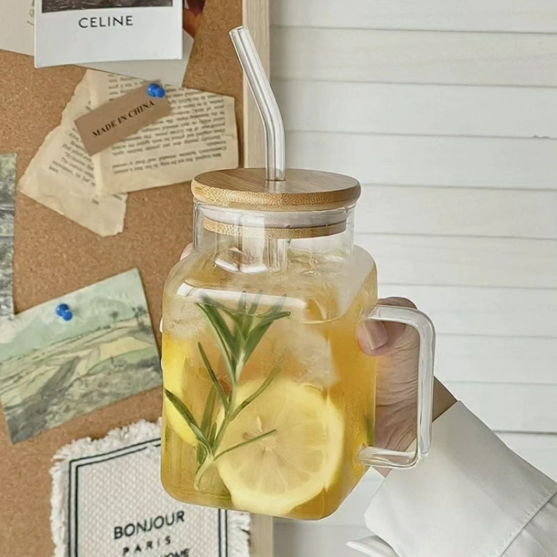 Mug en verre élégant avec poignée, couvercle et paille