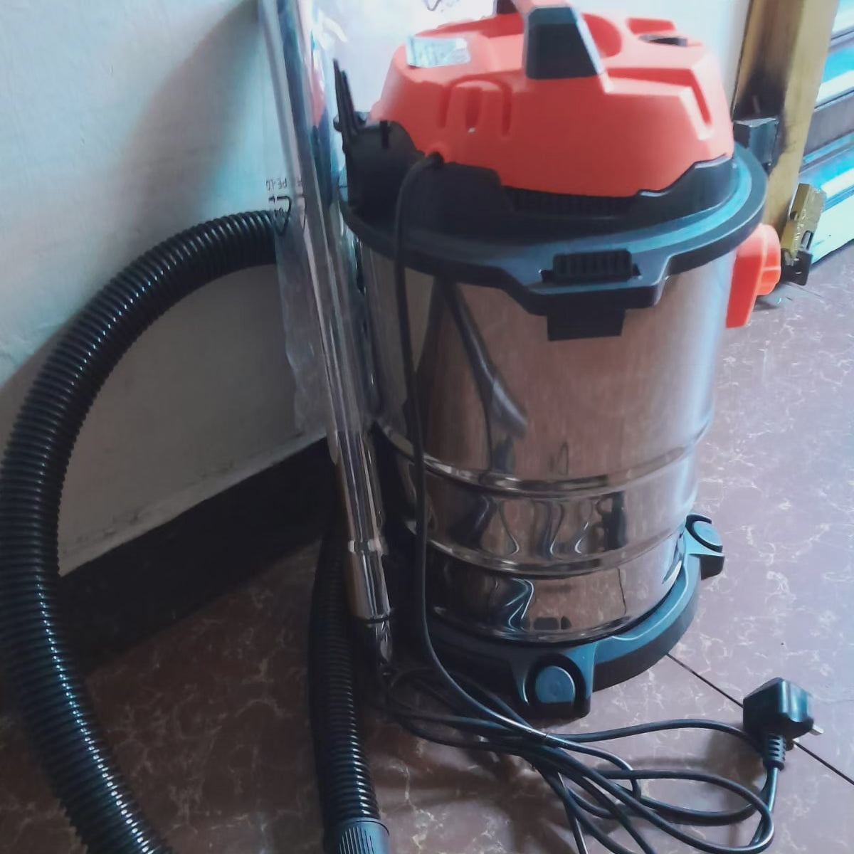 Aspirateur à sec et à eau BlackNov