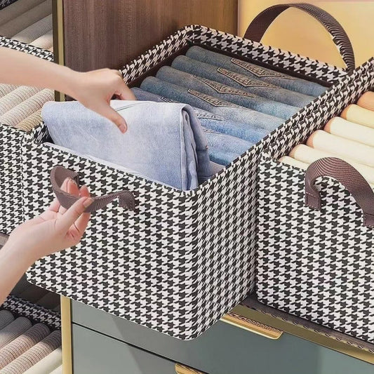 Organisateur de placard pliable à carreaux