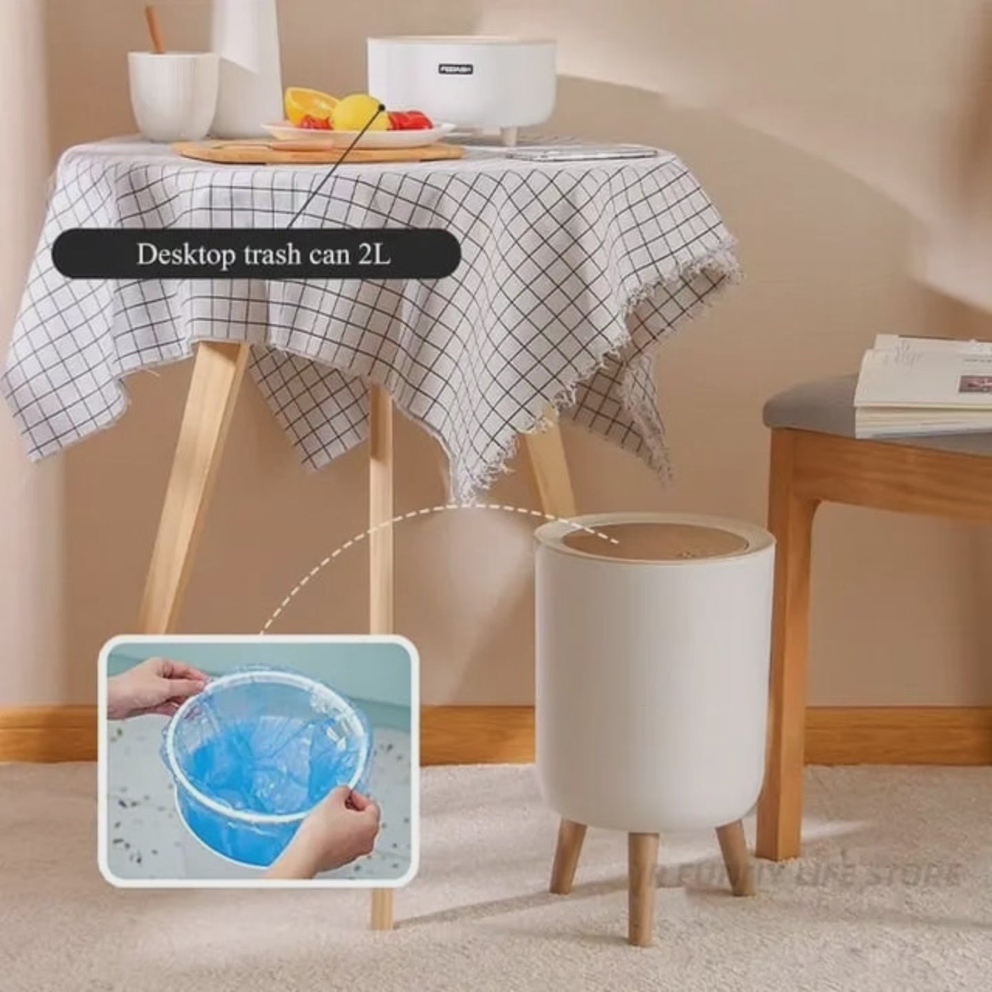 Conteneur à déchets avec couvercle en bois grainé