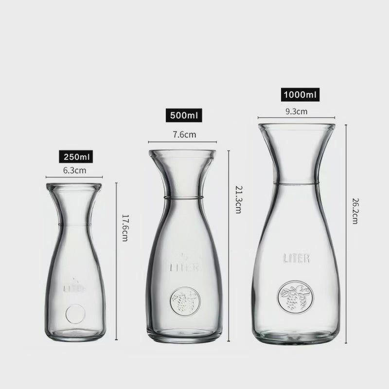 Bouteille en verre avec des couvercles en bambou