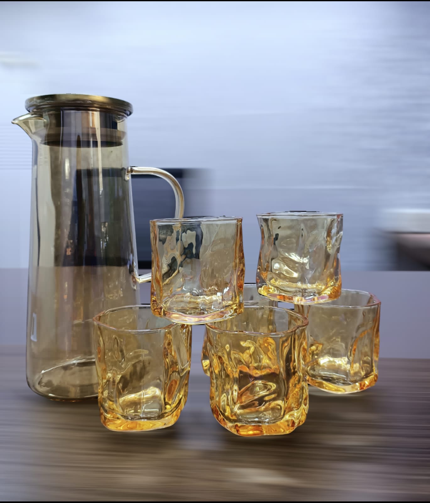 Set de pichet et verres dorés