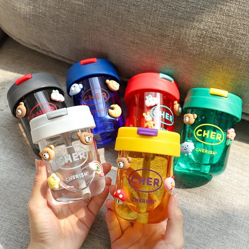 gobelet mignon pour enfants de 300 ml avec paille