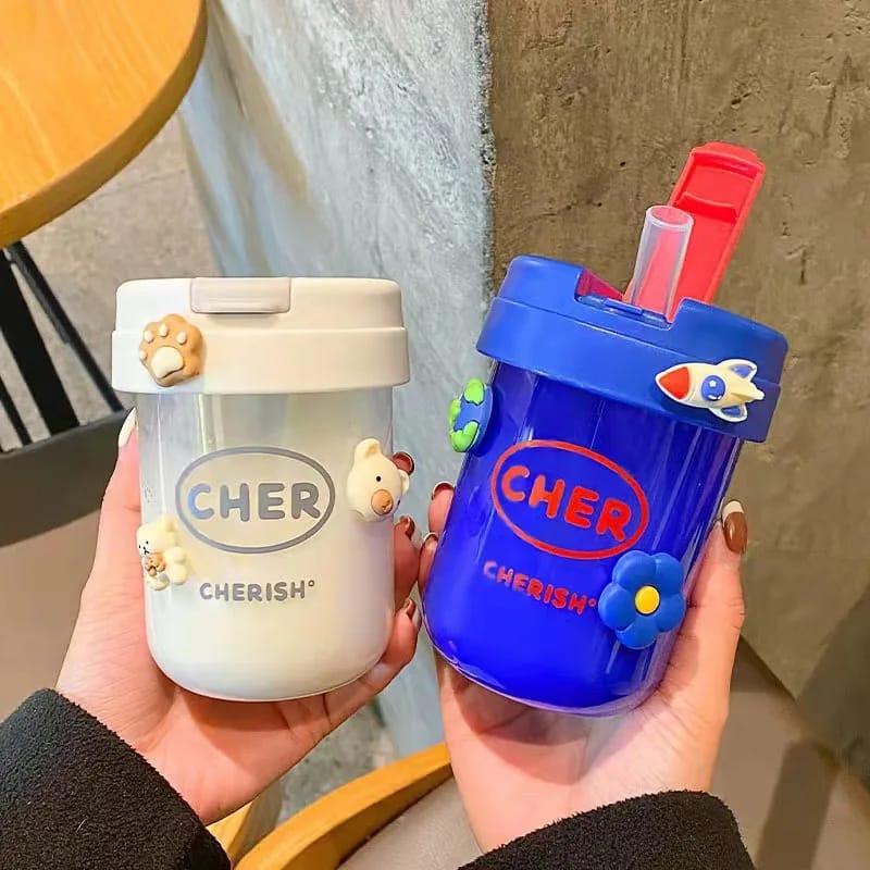gobelet mignon pour enfants de 300 ml avec paille