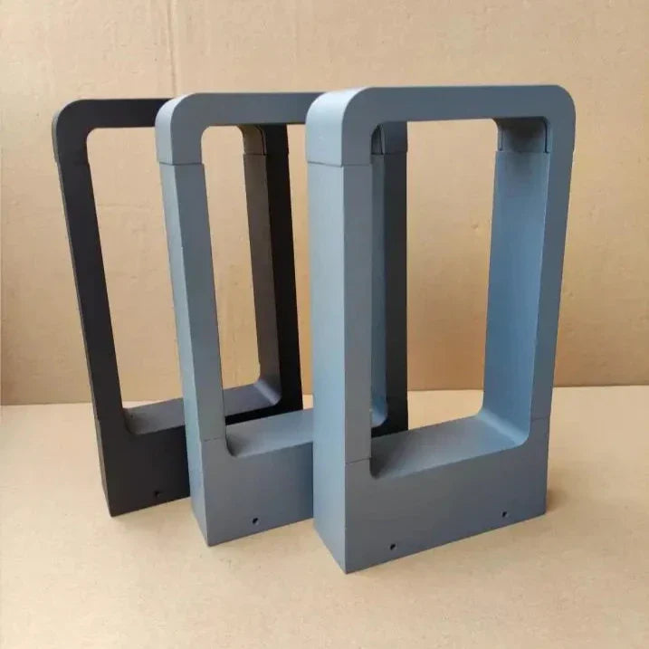 AluGlanz – Lampe sur pied en aluminium moderne