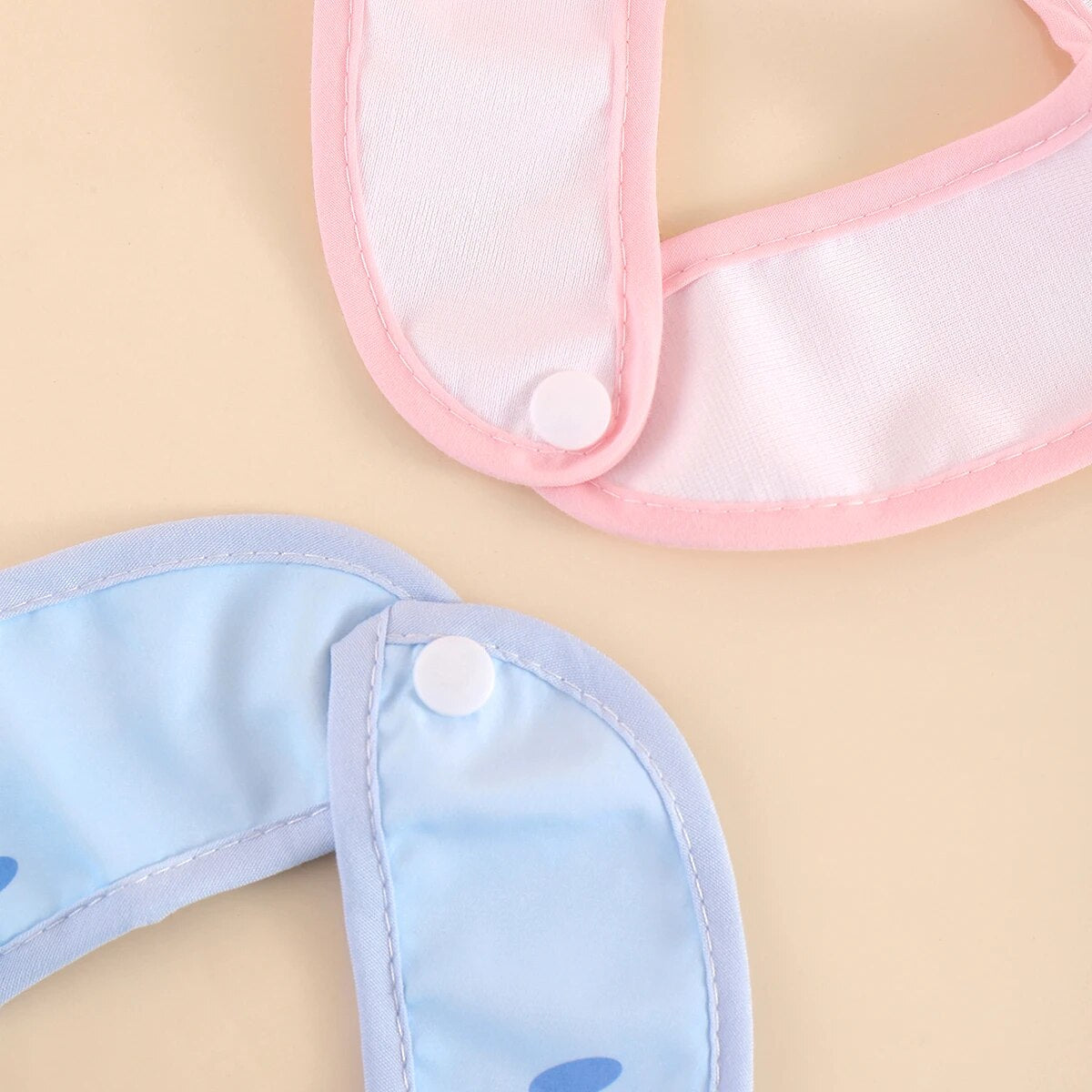 AquaGuard - Ensemble de 5 Bavoirs Réglables pour Bébé