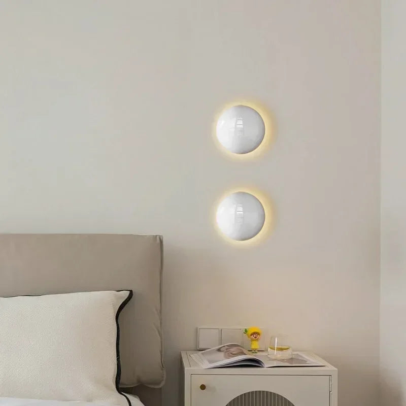 Floroux – Lampe orb métallique sculpturale