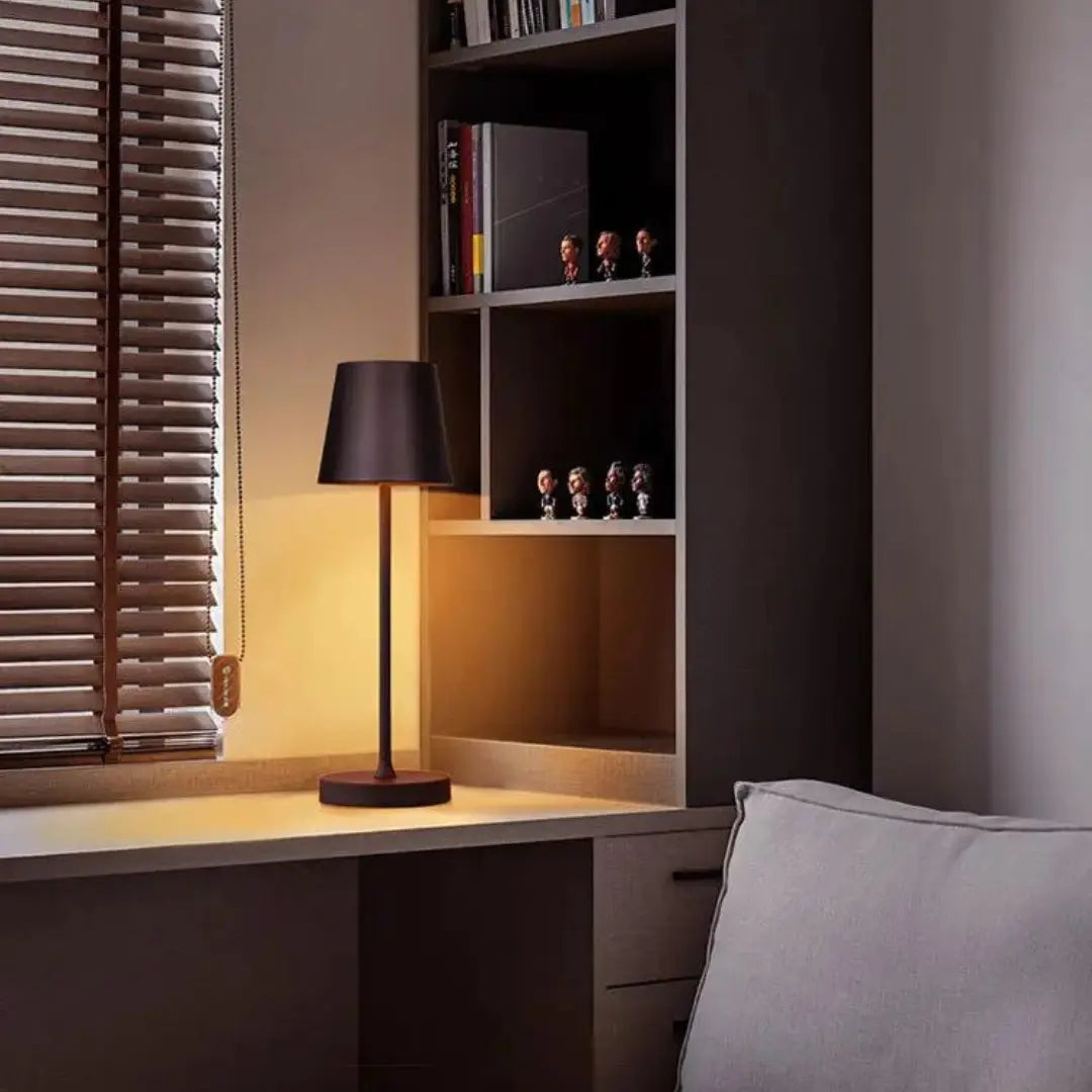 LumiLux - Lampe de table sans fil élégante