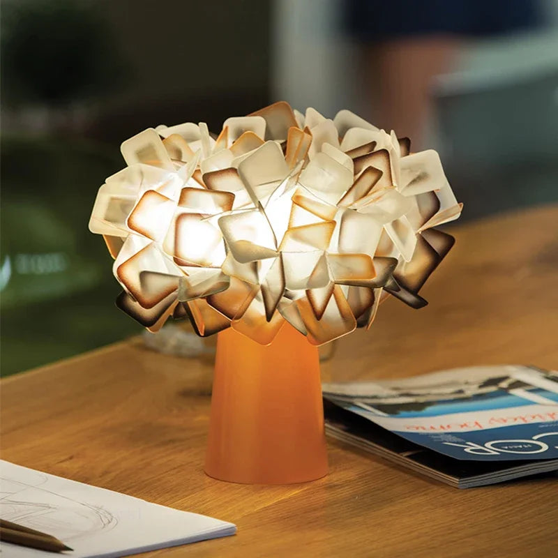 Floroux | Lampe de table au design moderne