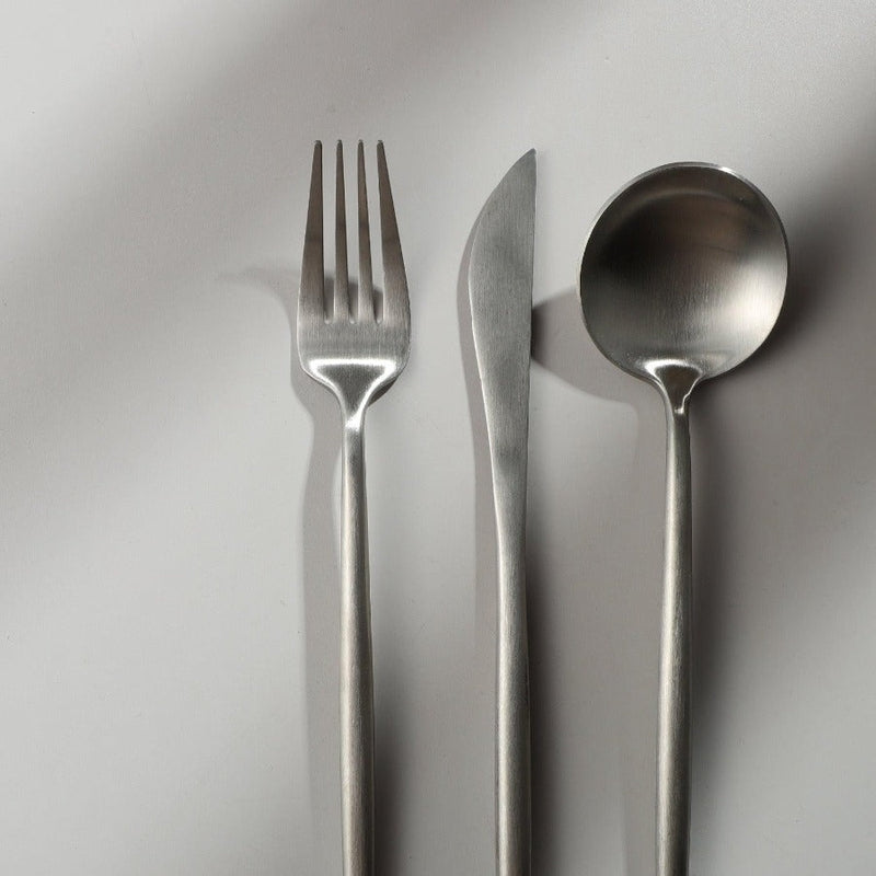 Ensemble de Couverts Minimaliste de Luxe – 20 pièces, Titane & Acier Inoxydable