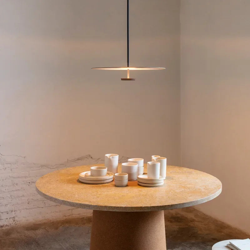 ÉclatArc - Lampe Suspendue Élégante
